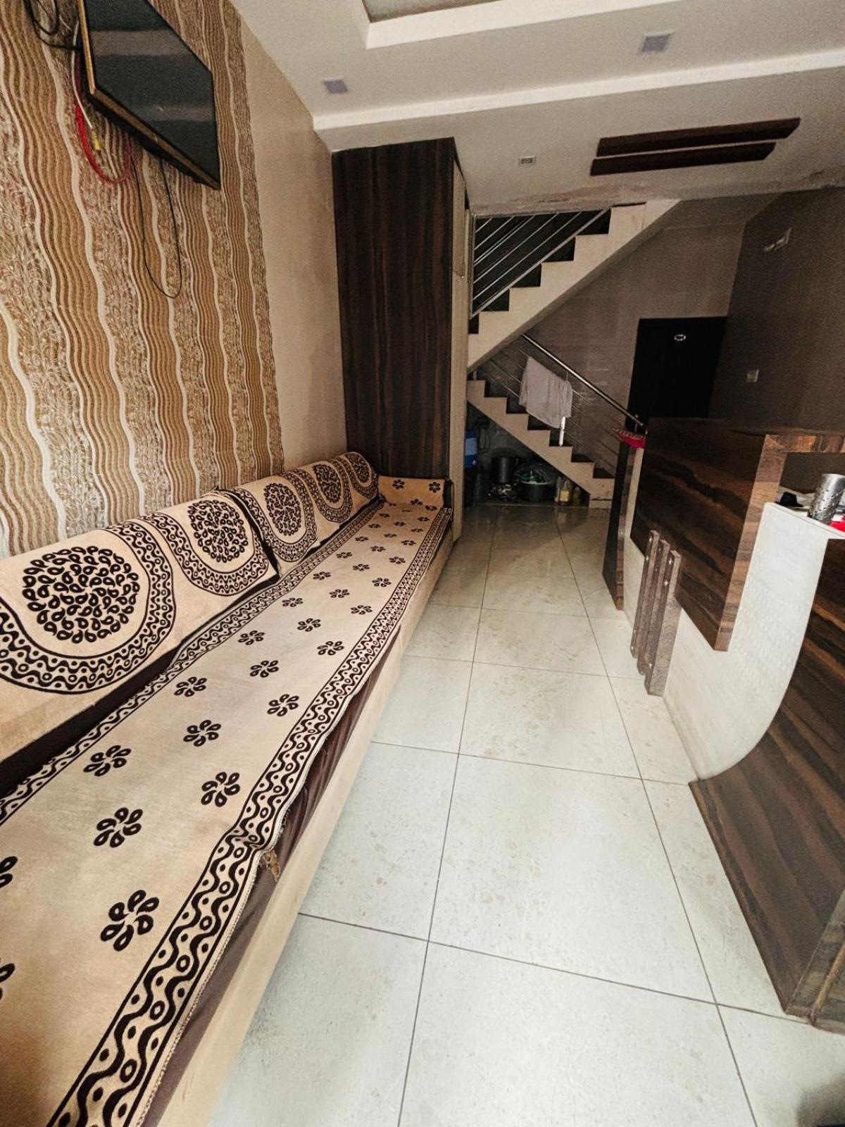 Hotel Shree Nath - 200 Meters From Dwarkadhish Temple Екстериор снимка