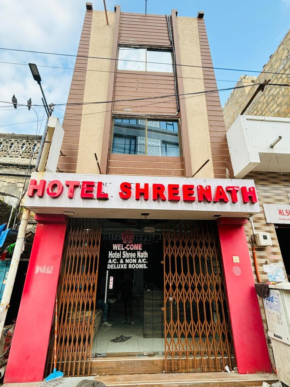 Hotel Shree Nath - 200 Meters From Dwarkadhish Temple Екстериор снимка